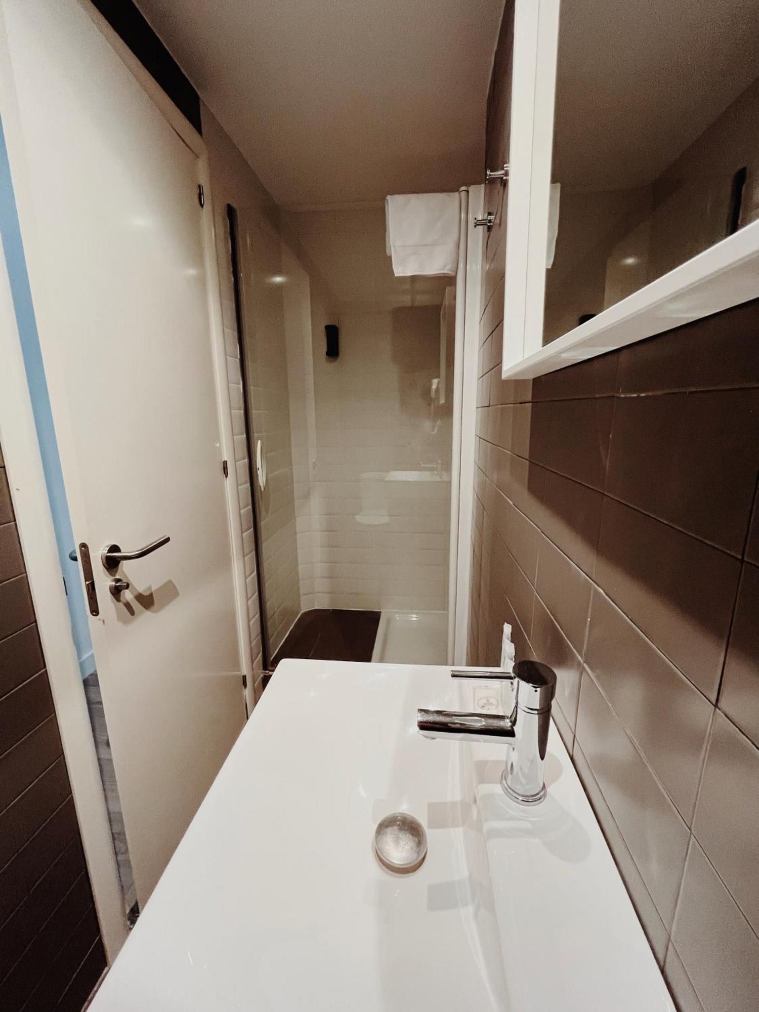 Apartamentos Express By Gaiarooms บาร์เซโลนา ภายนอก รูปภาพ